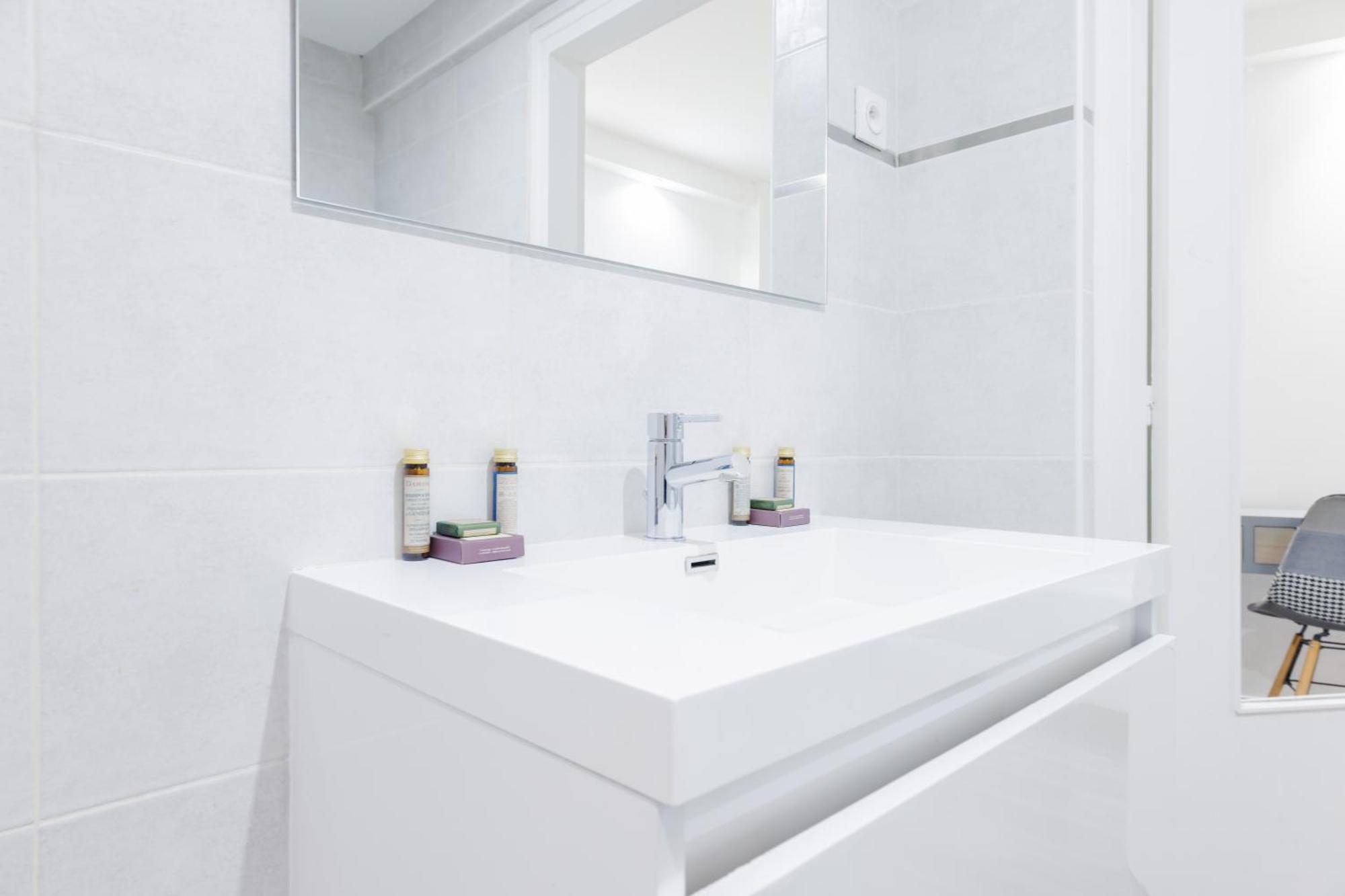 Cmg Anatole France Levallois G المظهر الخارجي الصورة